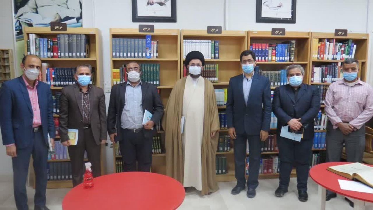 بانک اطلاعاتی مقالات در لارستان راه اندازی شود
