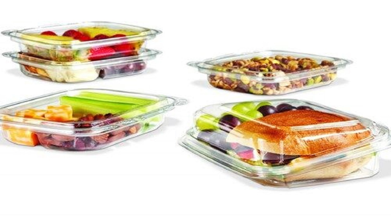 مشاغل خانگی در دوران کرونا تعطیل نشد/رونق بسته بندی مواد غذایی و گیاهی