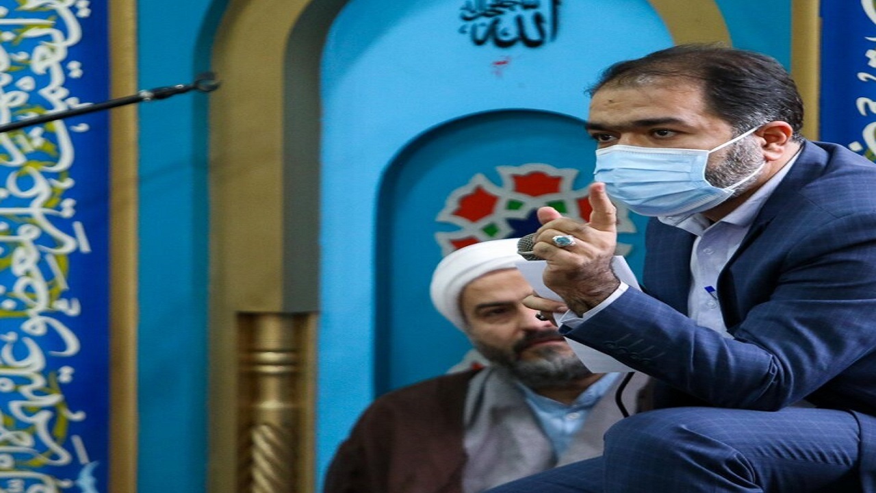 نماز پیشران تحقق احکام دین در جامعه است