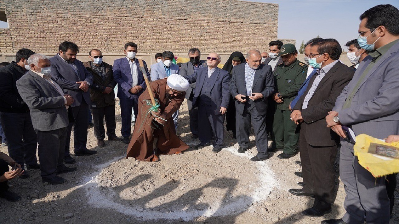 توجه مرجع عالیقدر جهان اسلام به امر مدرسه سازی در سیستان و بلوچستان