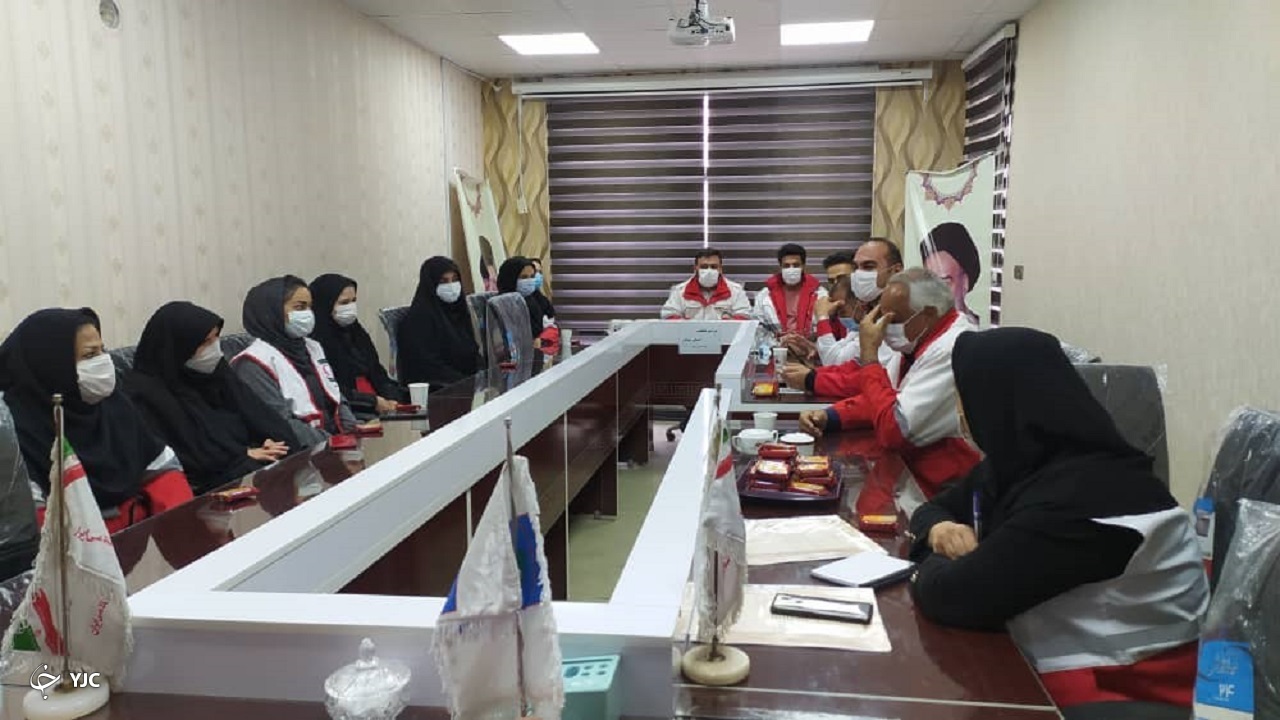برگزاری آیین تحلیف ۱۵ نفر از اعضای جمعیت هلال احمر بروجن