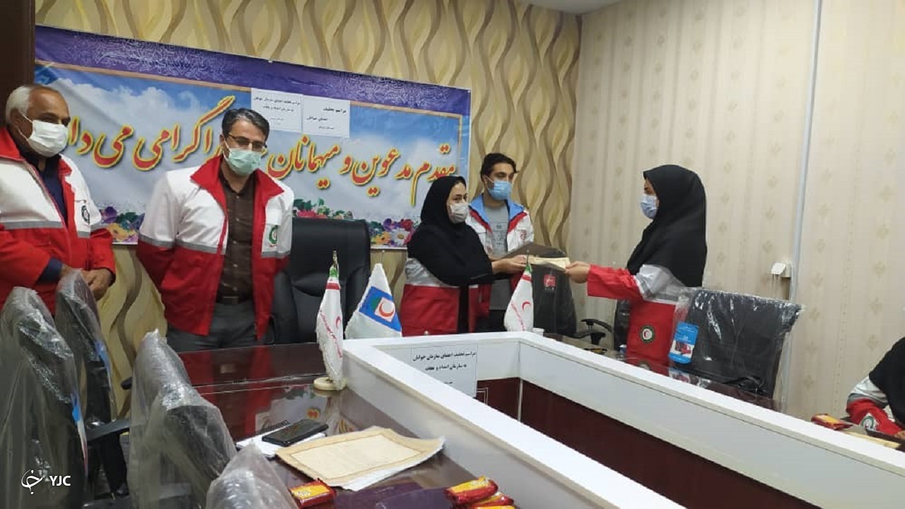 برگزاری آیین تحلیف ۱۵ نفر از اعضای جمعیت هلال احمر بروجن
