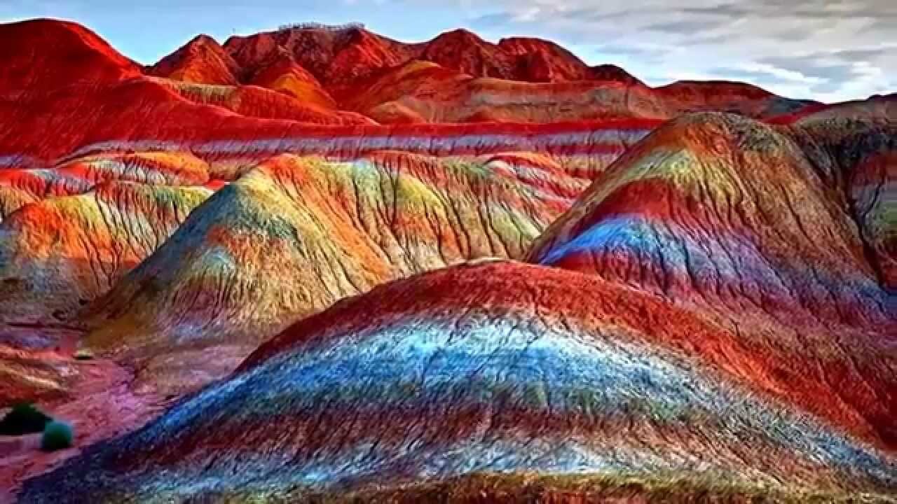 کوههای رنگین کمان کوههای رنگین کمان