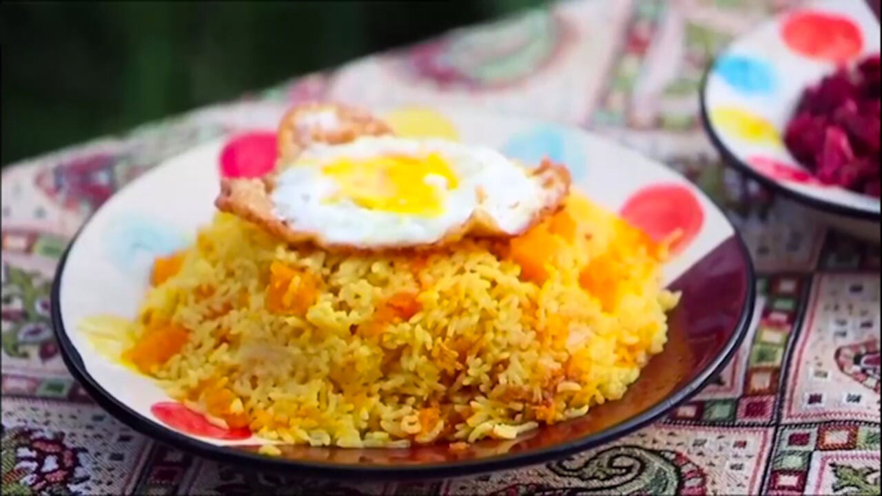 طرز تهیه یک غذای مازندرانی + فیلم
