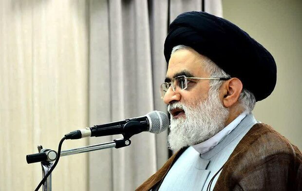 تفسیر زیارت عاشورا به قلم سید محمدباقر علم الهدی / چرا یزید که مسلمان بوده مورد لعن قرار گرفته است؟ تفسیر زیارت عاشورا به قلم سید محمدباقر علم الهدی / چرا یزید که مسلمان بوده مورد لعن قرار گرفته است؟