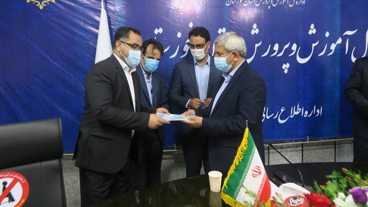 افتخار آفرینی ناحیه یک اهواز در هفدهمین جشنواره الگوهای تدریس برتر کشور