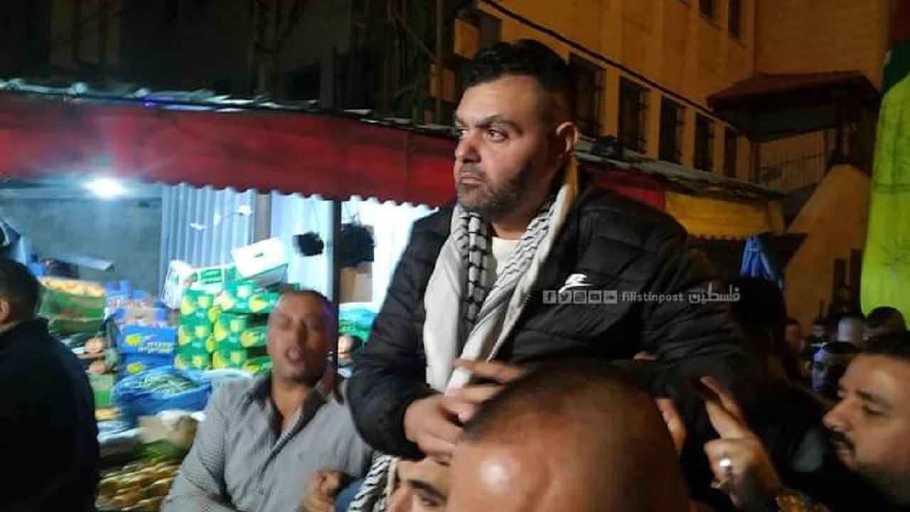آزادی اسیر فلسطینی پس از ۱۷ سال اسارت + تصاویر