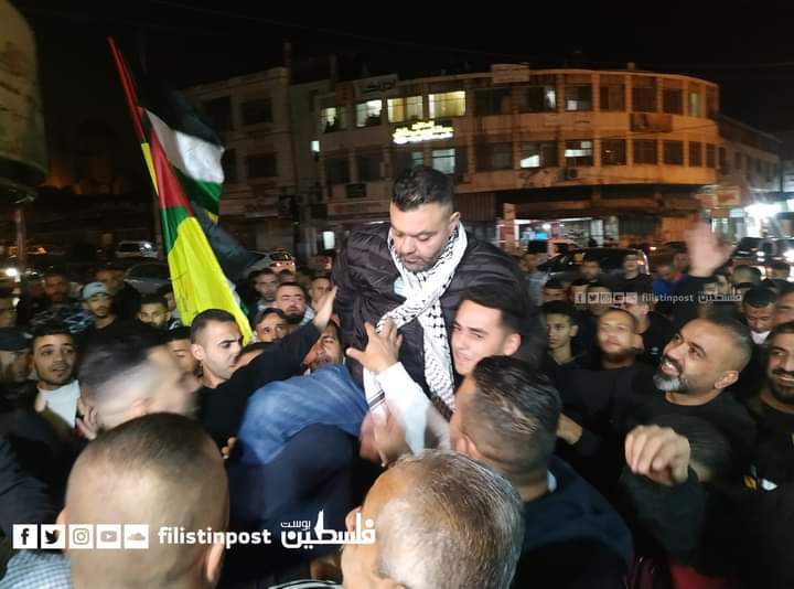 تصاویر آزادی اسیر فلسطینی پس از ۱۷ سال اسارت 03