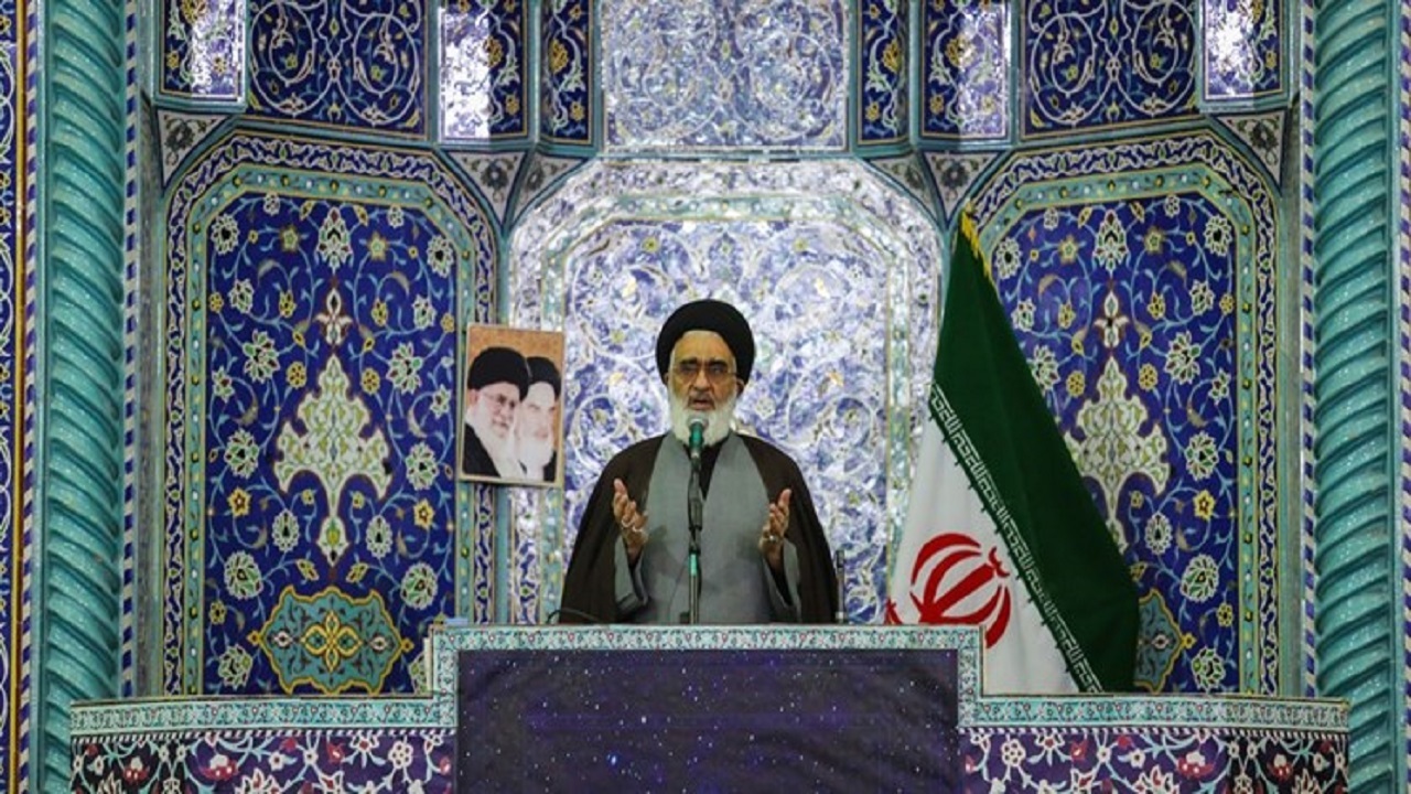 امر به معروف و نهی از منکر باید از درون خانه شروع شود