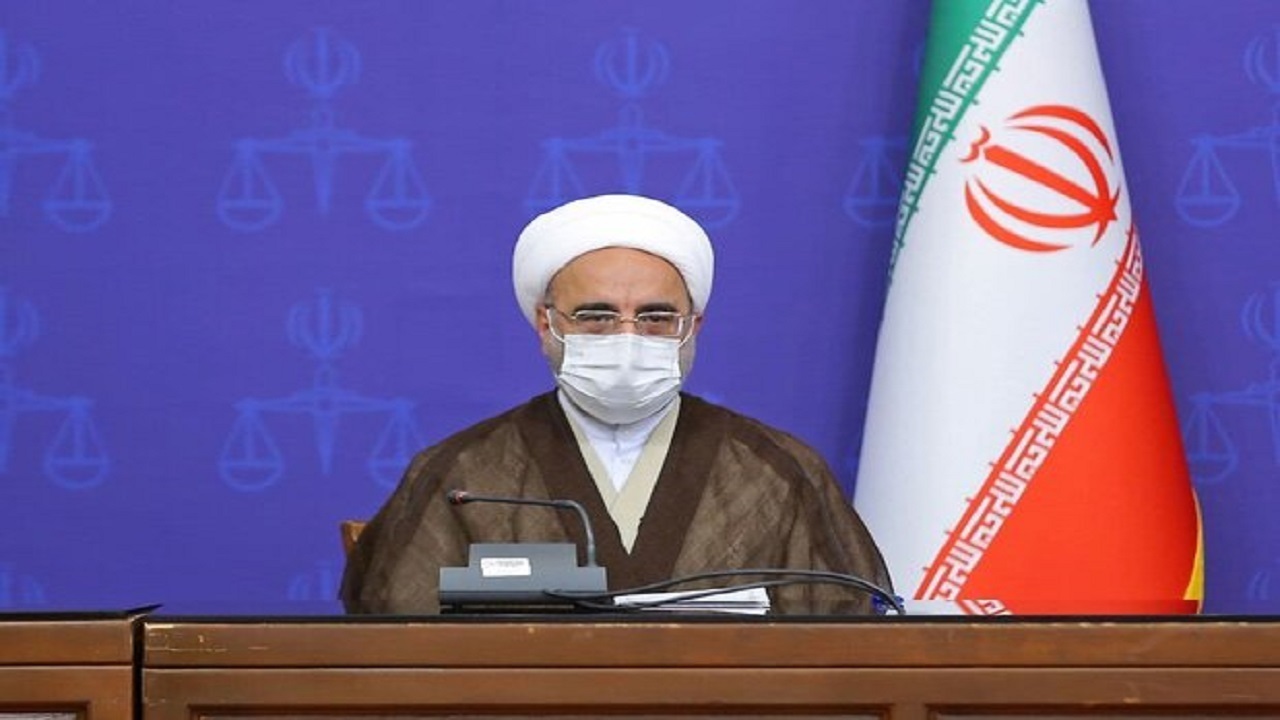 میانگین حقوق کارکنان دستگاه قضا از ۴۰ نهاد حاکمیتی کمتر است
