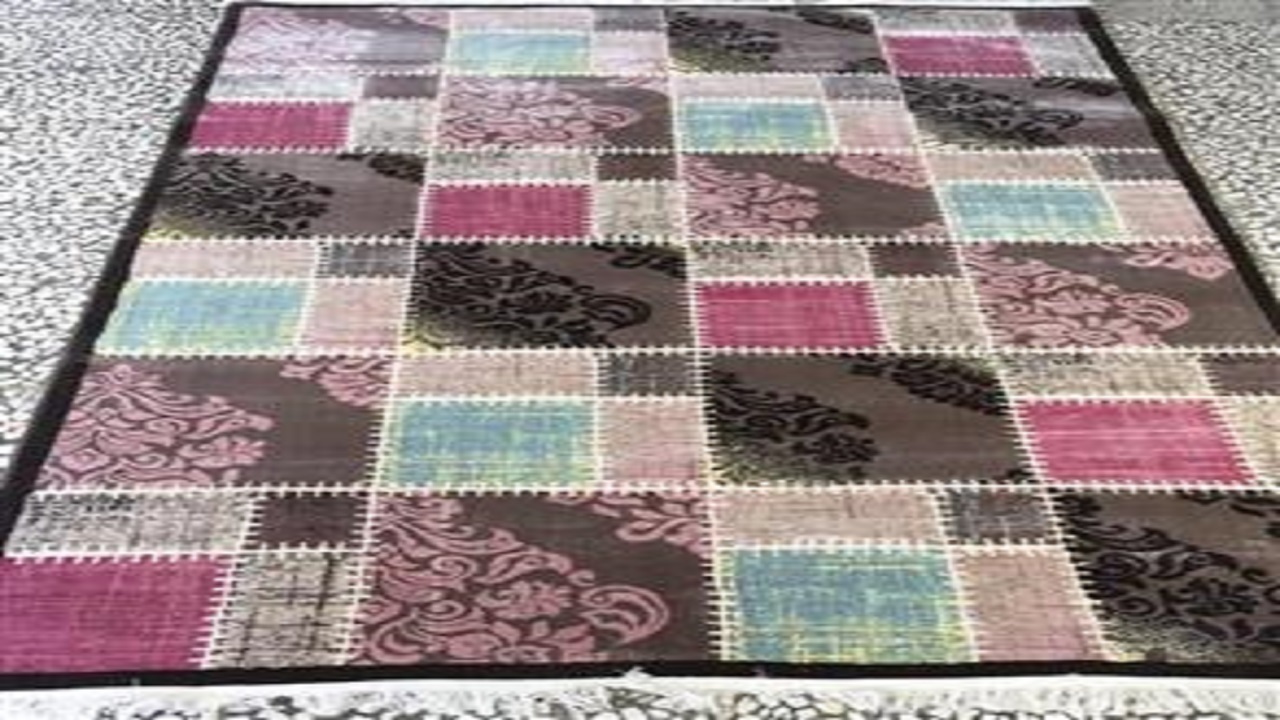قیمت فرش در بازار چند است؟