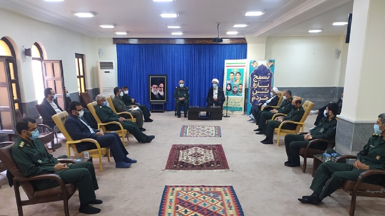 به عرصه‌های بنیادین نظام اسلامی نگاه بسیجی نشده است