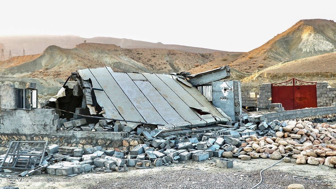 آوار برداری در پنج روستای زلزله زده فین بندرعباس درحال انجام است