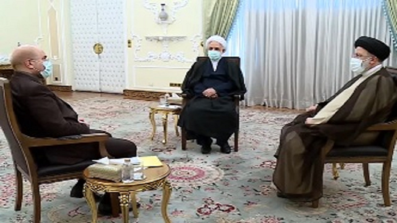 تاکید سران قوا بر هماهنگی اقدامات اجرایی برای حل مشکلات اقتصادی