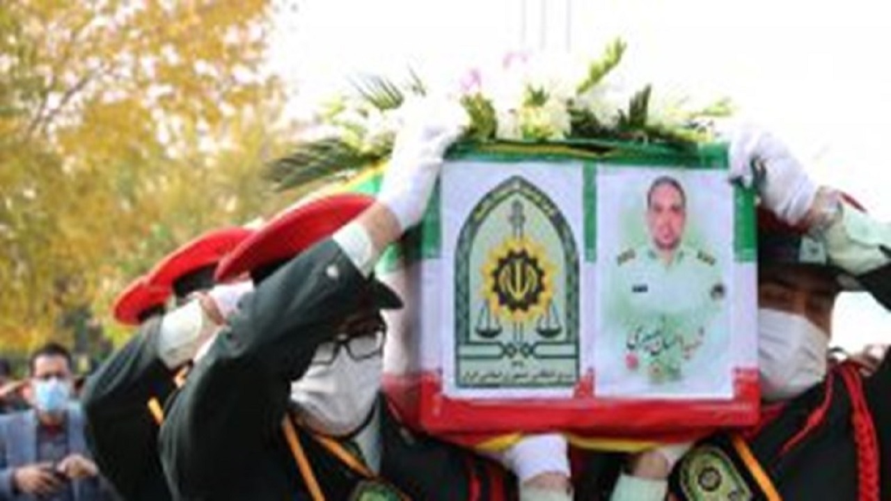 مراسم وداع با پیکر شهید احسان نصیری در لنجان