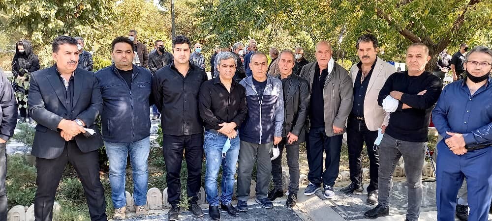 حضور چهره&zwnj;های سرشناس کشتی در مراسم تشییع پیکر استاد سیروس پور