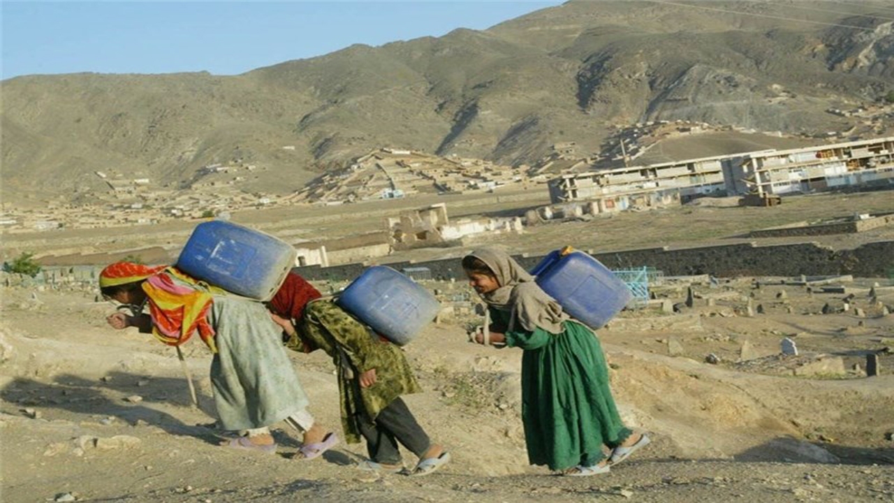 هرمزگان تشنه است/ آب دریا را شیرین کنیم راه دور نرویم