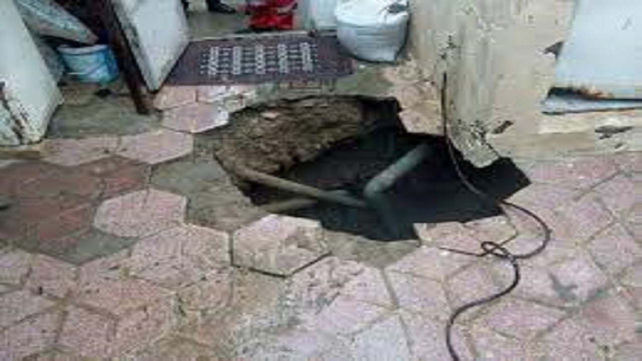 نجات بانوی ۴۵ ساله از چاه آشپزخانه در ایوانکی