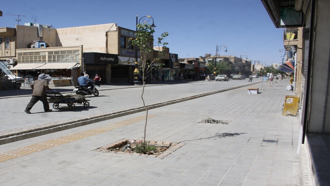 فرمانداری سمنان مانع مداخله غیرقانونی در موضوع خیابان امام (ره) شود