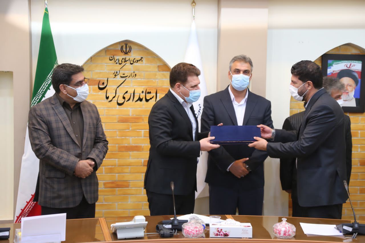تجلیل از ادارات برتر ورزش و جوانان شهرستان&zwnj;های کرمان با حضور استاندار