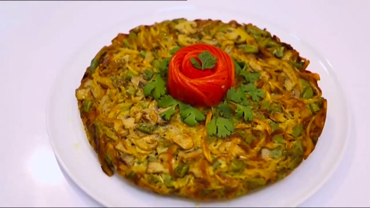طرز تهیه کوکو قارچ و لوبیا + فیلم