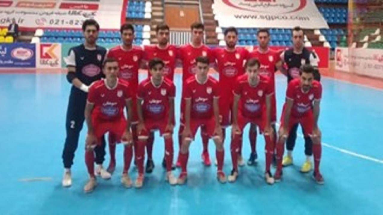 کناره‌گیری رسمی سرمربی فردوس قم به دلیل نتایج ضعیف