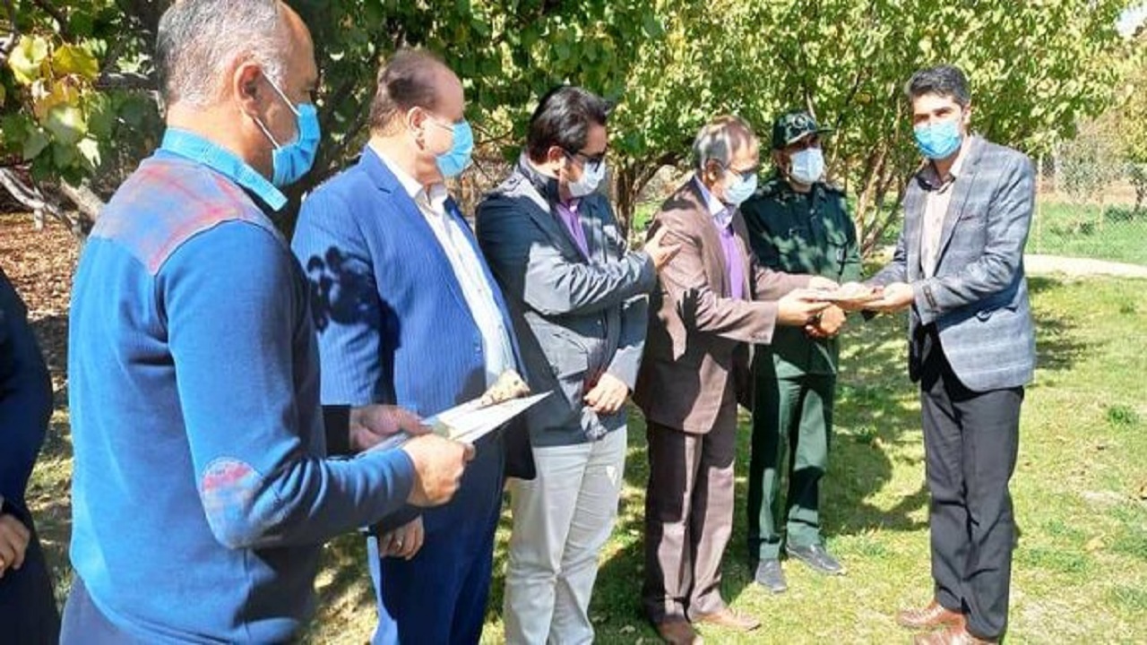 نمایندگان مجلس پرداخت مطالبه کارکنان بهداشت و درمان را پیگیری می‌کنند