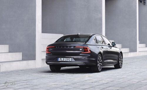 ولوو 2021  S90