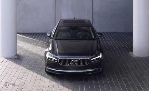 ولوو 2021  S90