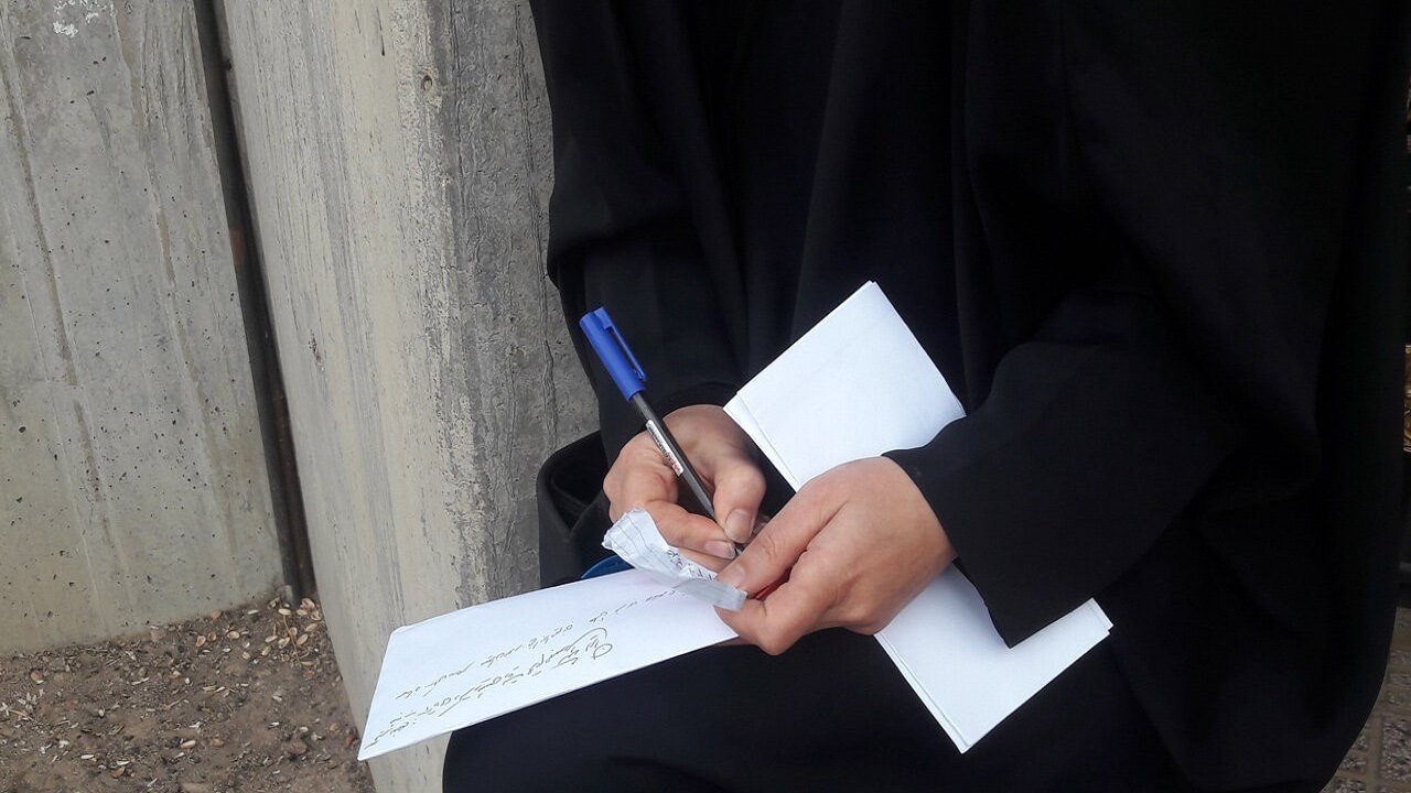 مردم استان سمنان نتیجه نامه‌های خود به رئیس جمهور را از ۲۰ آذر پیگیری کنند