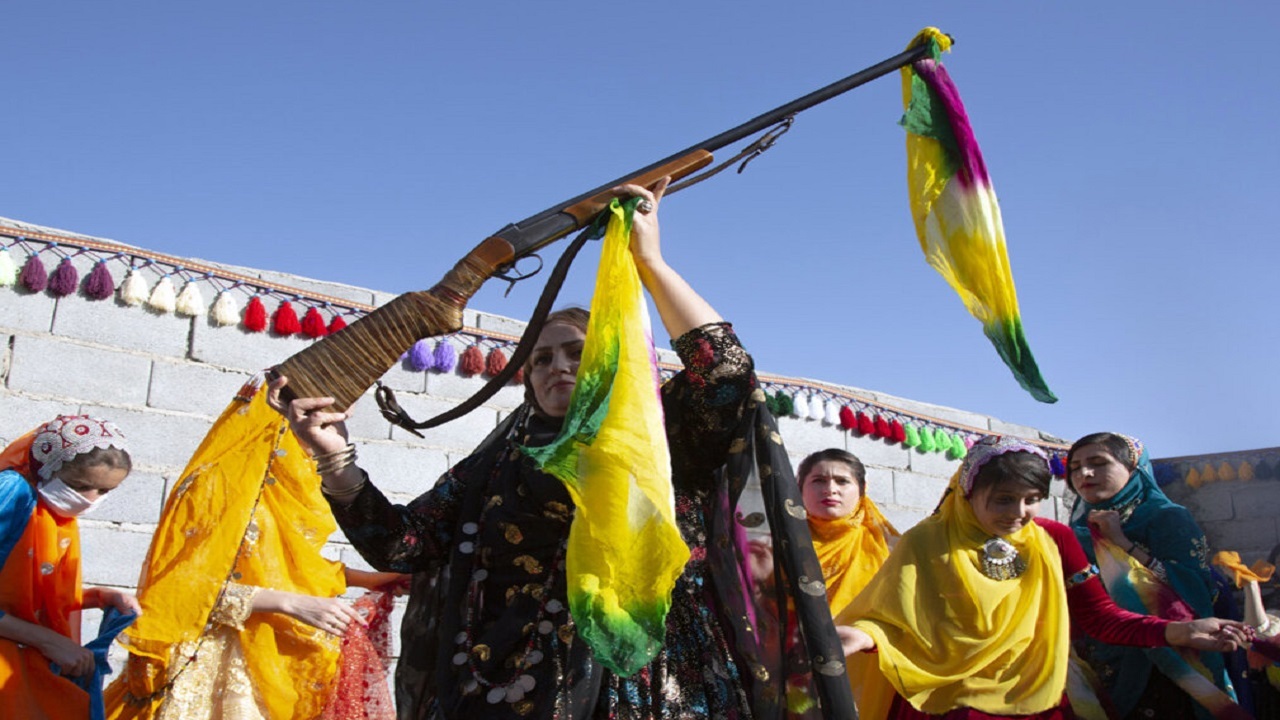 تیراندازی در عروسی 
