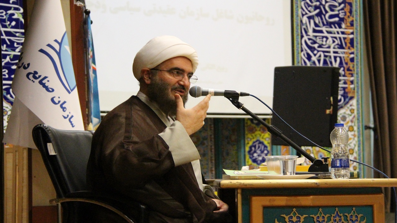موضوع جوان درگیری اصلی ما با استکبار جهانی است