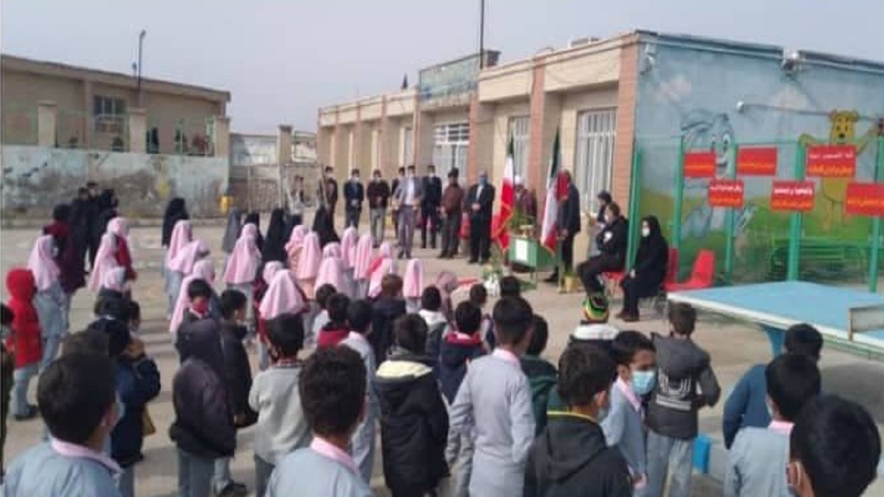 افتتاح کتابخانه در روستای برزلجین خرمدشت