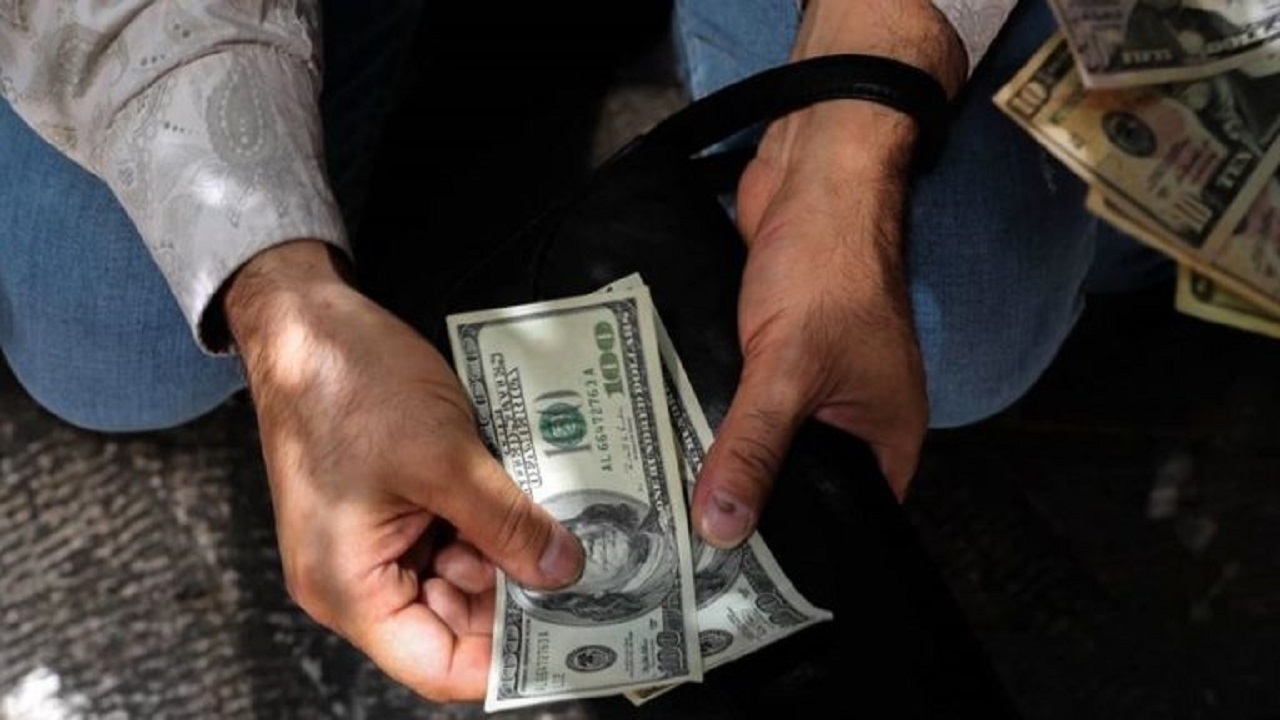 پیش‌بینی کارشناسان از آینده بازار ارز
