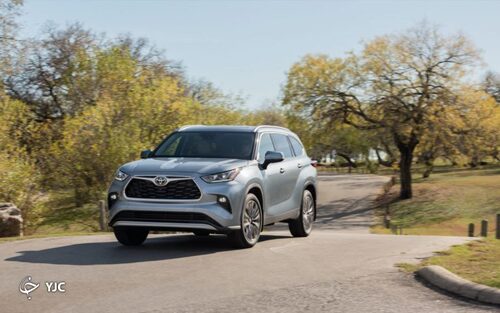 تویوتا هایلندر در مقابل 4 رانر: کدام SUV برای شما مناسب است؟