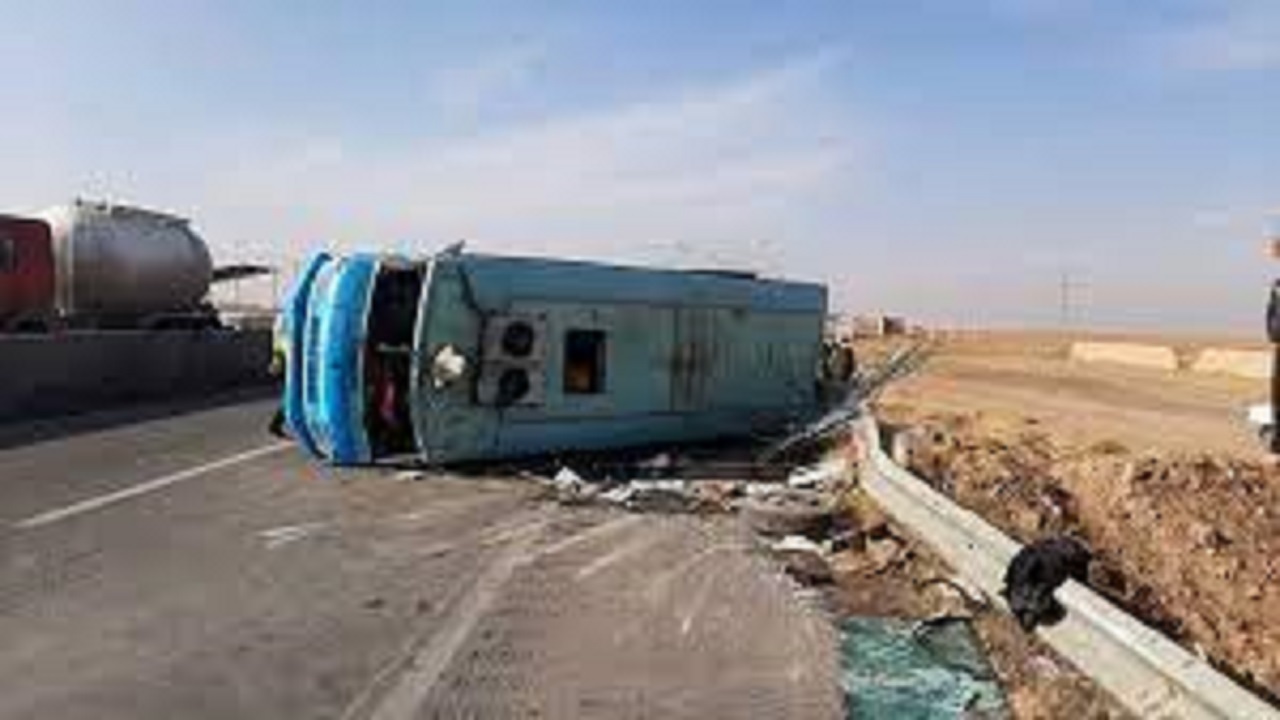 ۷ مصدوم در واژگونی مینی بوس در محور بیرجند-خوسف