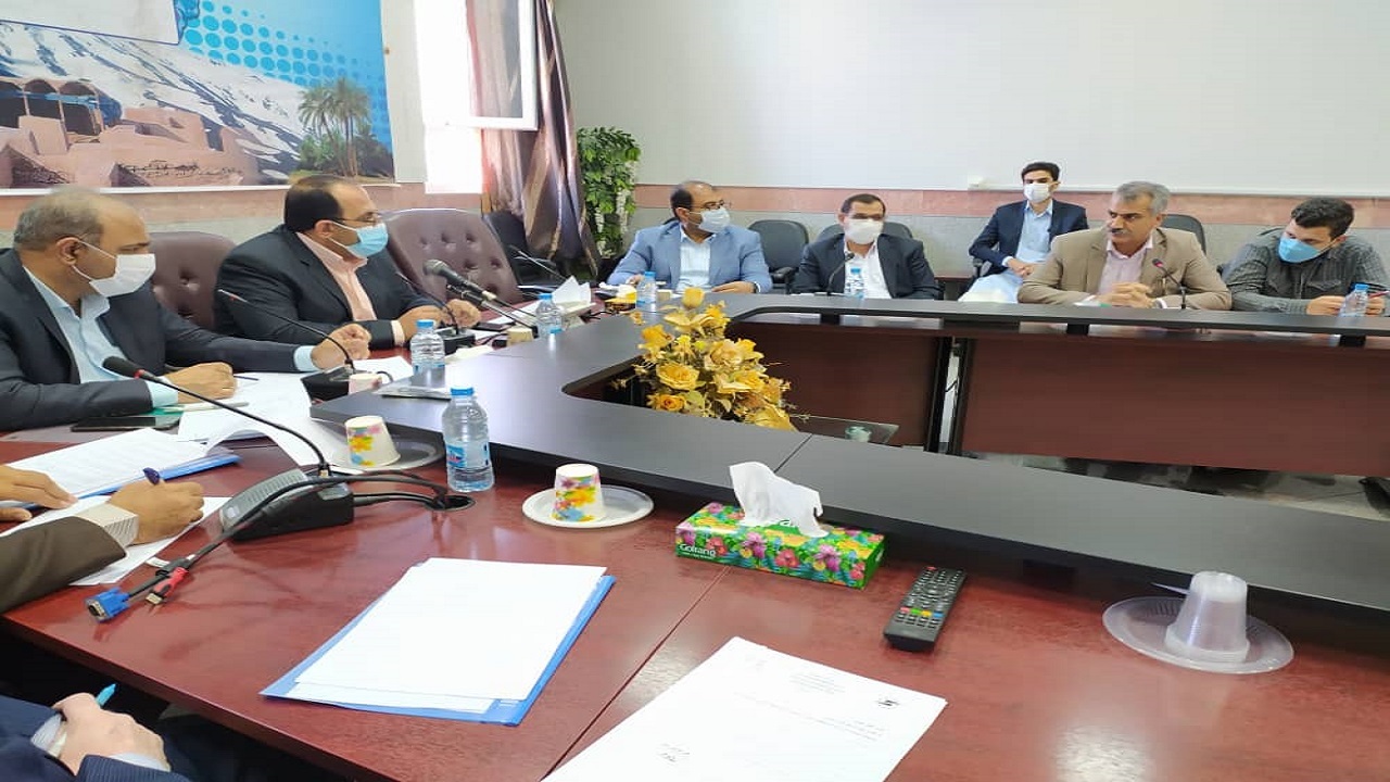 ۳۵ کیلومتر از شبکه برق حاشیه شهر زاهدان اصلاح شد
