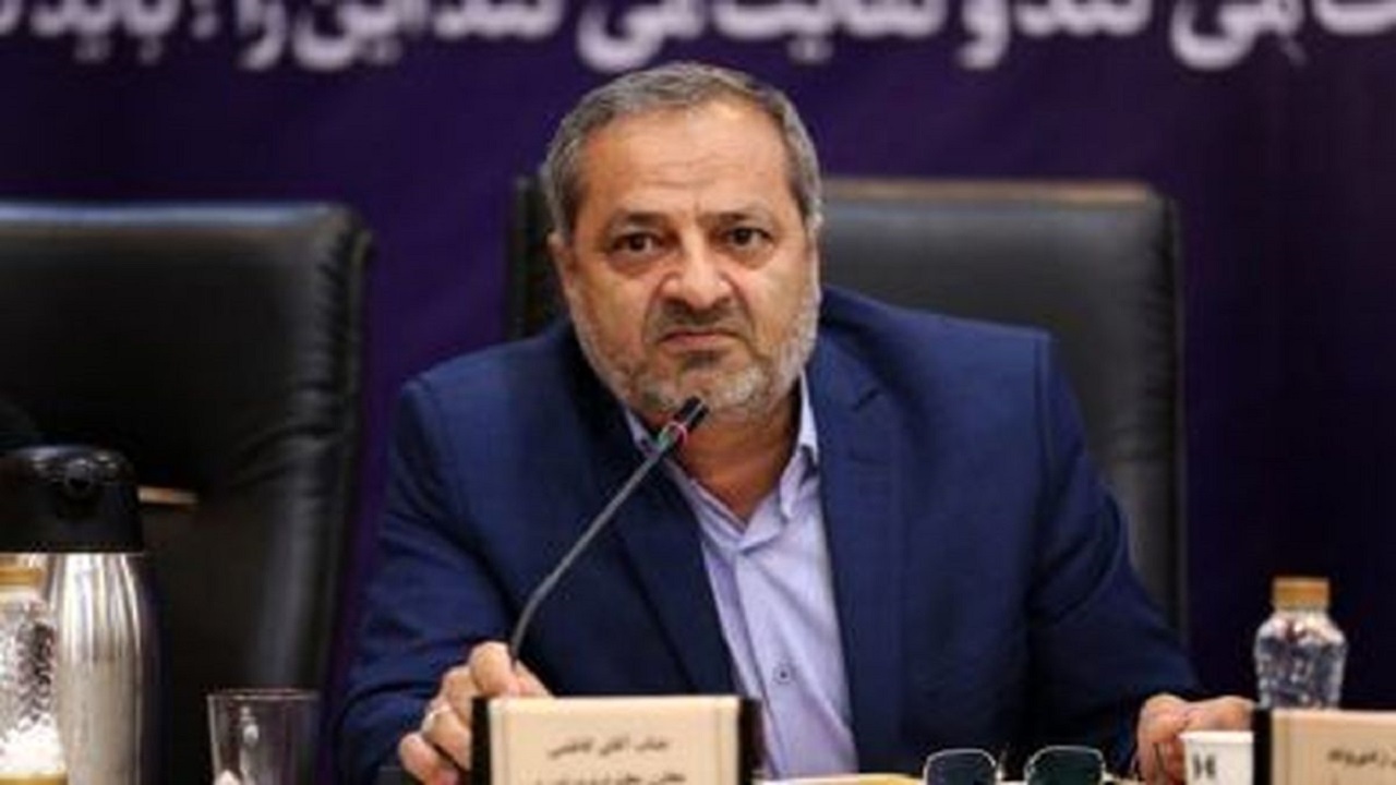 حضور نداشتن دانش آموزان در صورت بازگشایی مدارس به منزله غیبت است