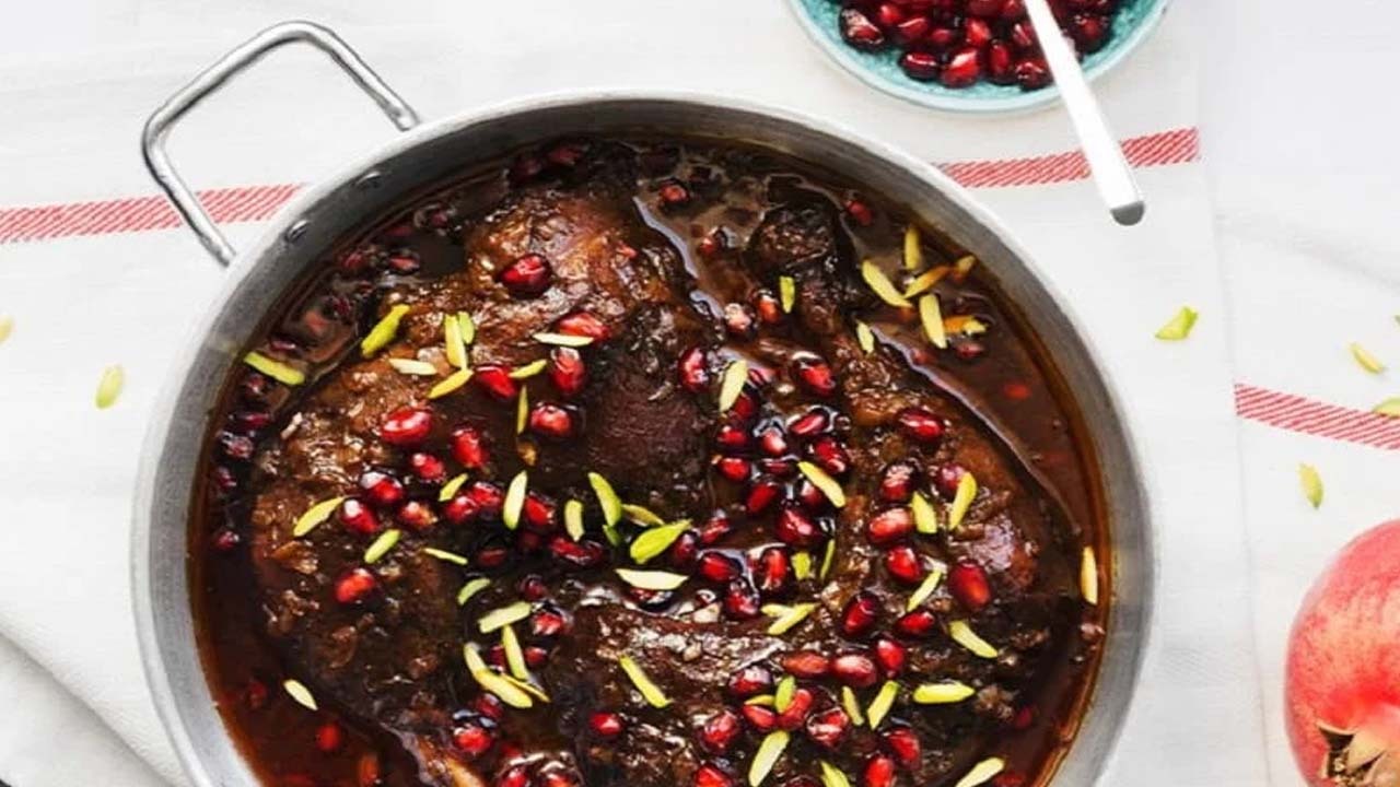 خورش انارترش و شیرین برای پاییز + طرز تهیه
