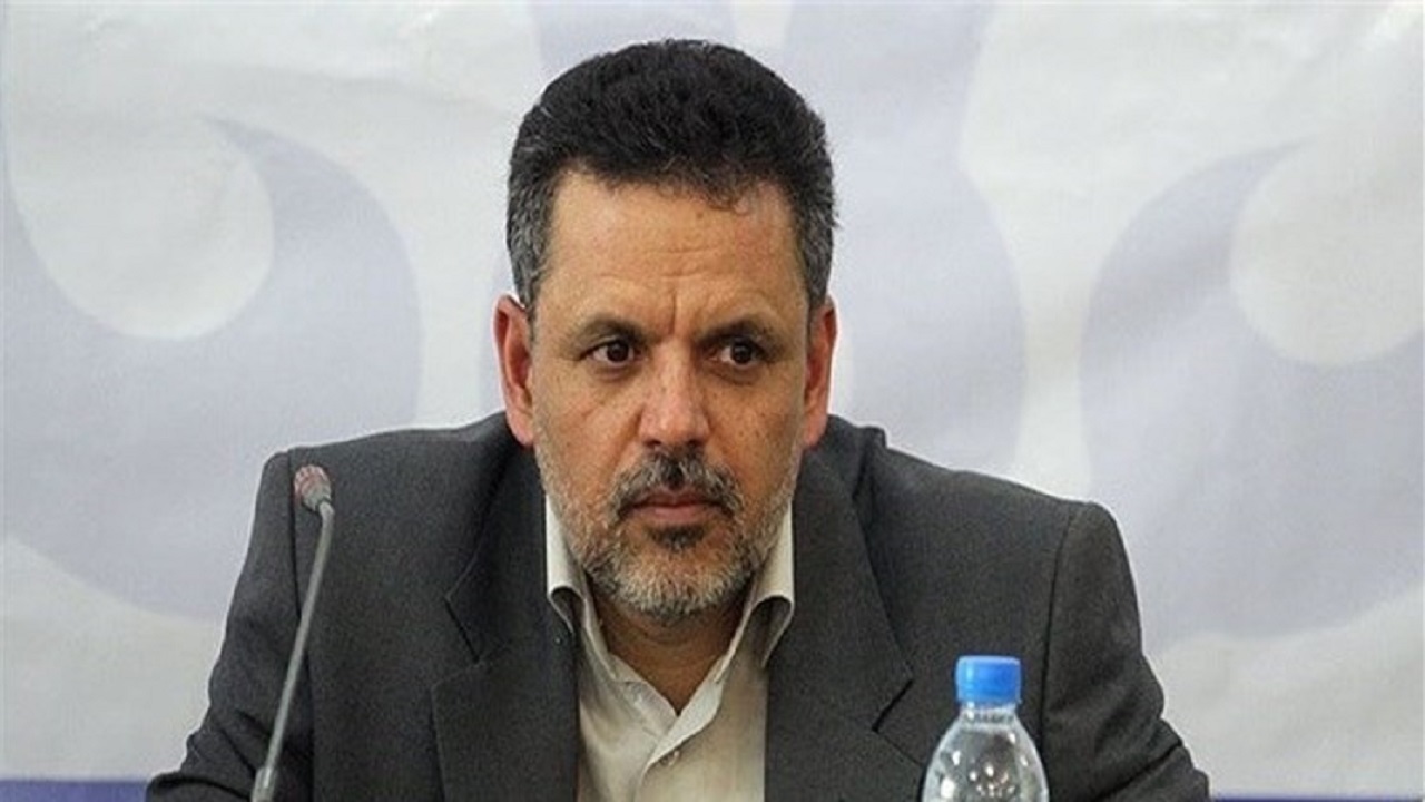 ۲۲۰ جایگاه سوخت در کشور بنزین سهمیه بندی عرضه می‌کنند