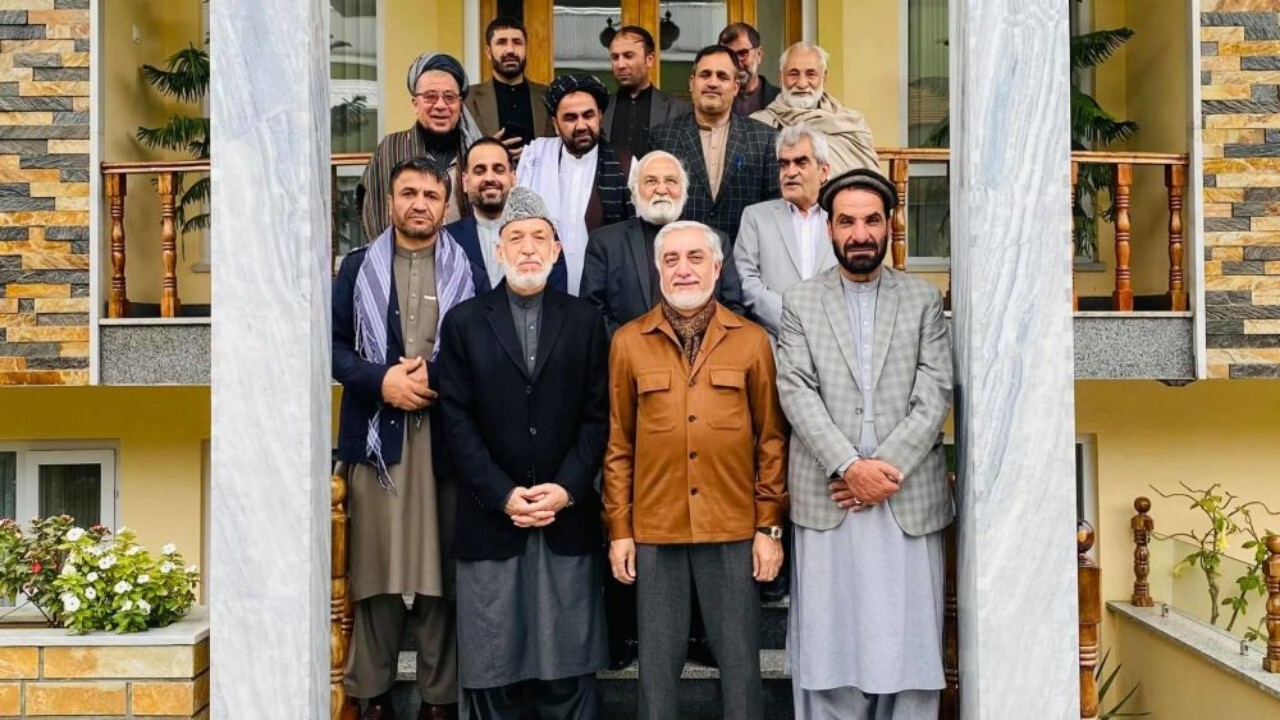 گفت و گوی عبدالله عبدالله با حامد کرزی بالای مسائل جاری افغانستان