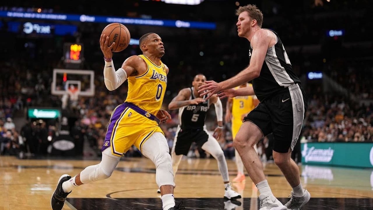 لیگ بسکتبال NBA/ دیویس در وقت‌های اضافه لیکرز را به پیروزی رساند