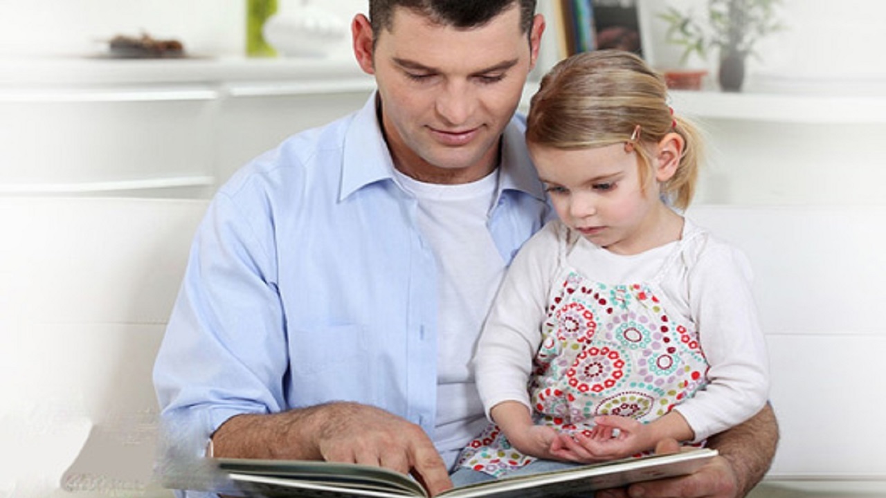 اثرات قصه گویی و کتابخوانی برای کودکان