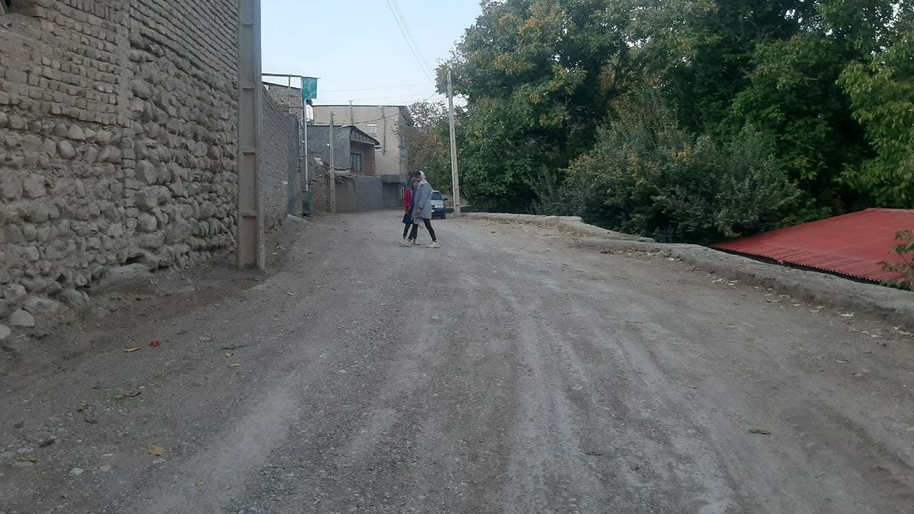 آسفالت مهمترین خواسته روستایی در قزوین + تصاویر آسفالت مهمترین خواسته روستایی در قزوین + تصاویر