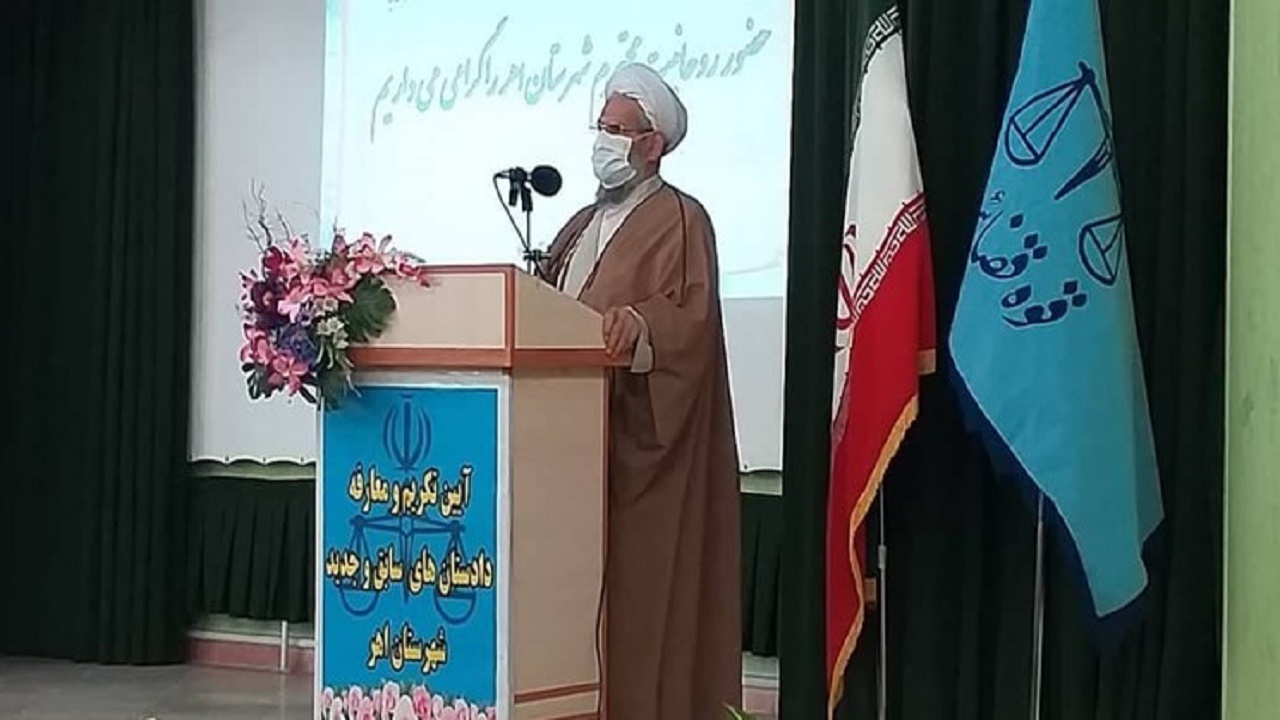 دستگاه قضایی پرچم دار مبارزه با فساد در کشور است