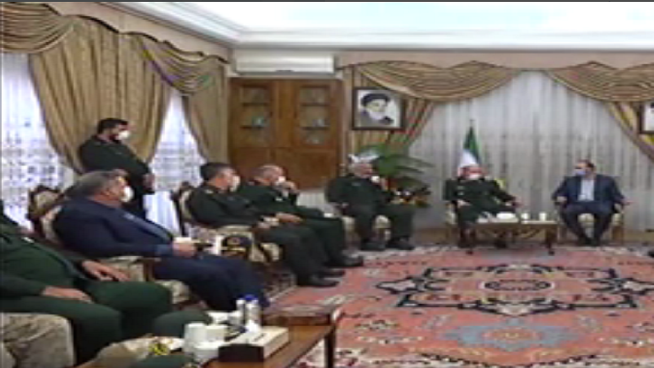 دیدار فرماندهان قرارگاه حمزه سیدالشهداء با استاندار آذربایجان شرقی