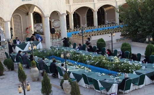 جشنواره انار در تفت + تصویر