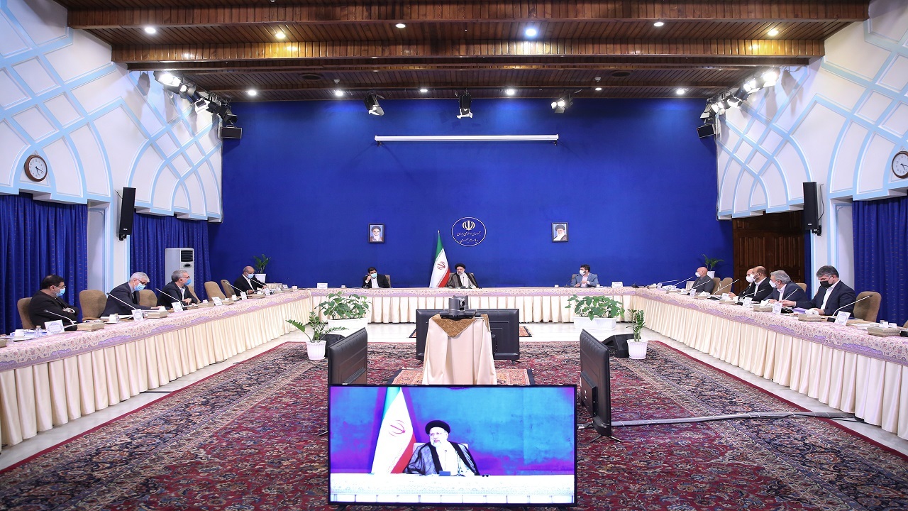 رفع مشکل اشتغال با توصیه مقدور نیست و باید یک جنبش ایجاد شغل به راه انداخت
