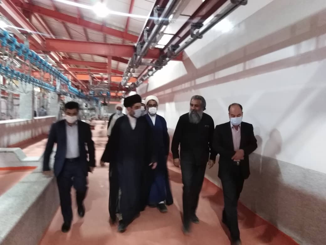بازدید مسئول حوزه نمایندگی ولی فقیه در سازمان دامپزشکی کشور از یک طرح بزرگ در کرمان