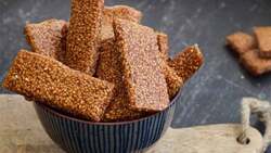 طرز تهیه باقلوای نارگیلی + فیلم